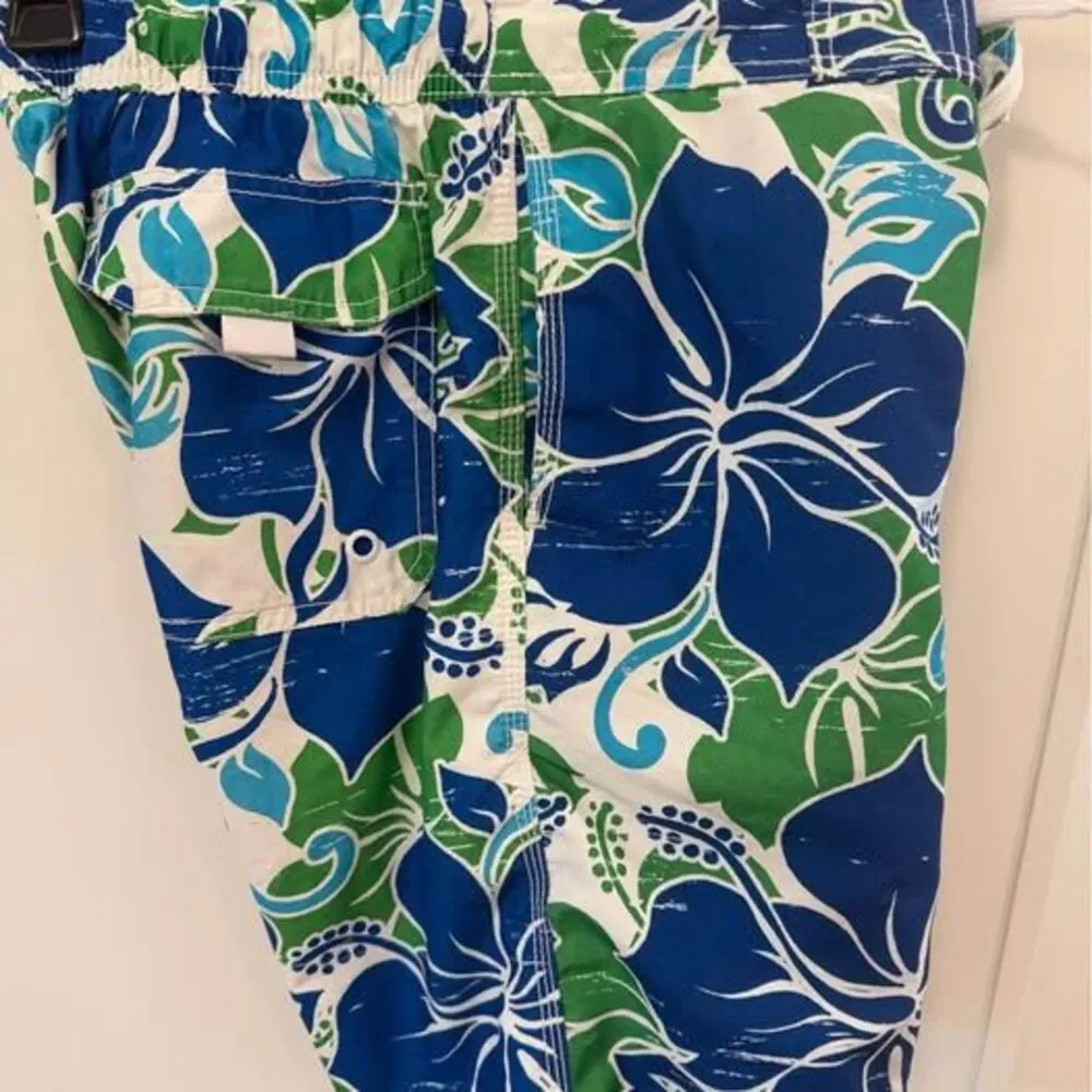 2 Men's Floral Swim Trunks Old Navy Blue Size Small & Quicksilver Black -Size 30